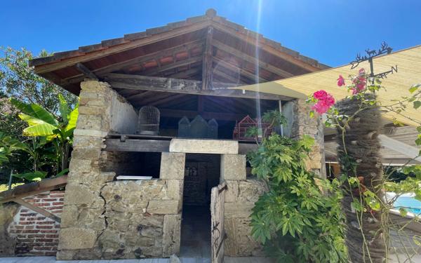 Maison à vendre    6 pièces • 260 m2 Poyanne