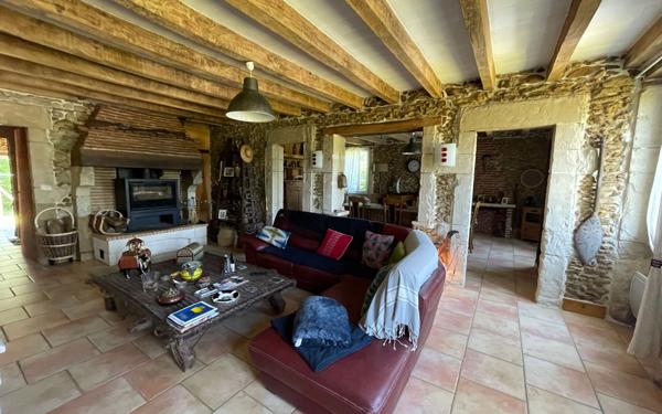 Maison à vendre    6 pièces • 260 m2 Poyanne