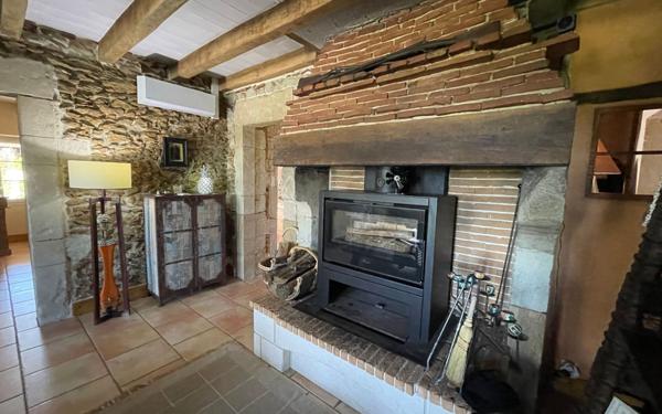 Maison à vendre    6 pièces • 260 m2 Poyanne