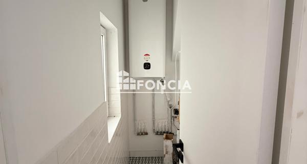 Location Studio 28.7 m² - Saint-étienne 42000