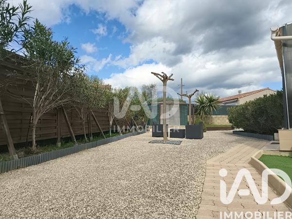Maison à vendre 5 pièces 98,66 m² Saint-Julien-les-Rosiers