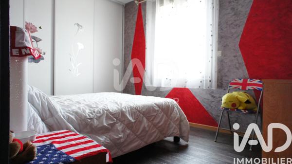 Maison à vendre 5 pièces 98,66 m² Saint-Julien-les-Rosiers