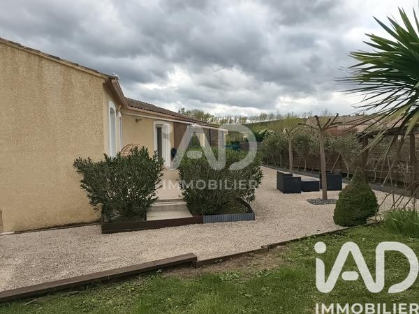 Maison à vendre 5 pièces 98,66 m² Saint-Julien-les-Rosiers