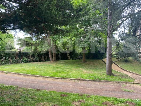 Pavillon 5 chambres – 172 m² – Terrain 2 650 m² 