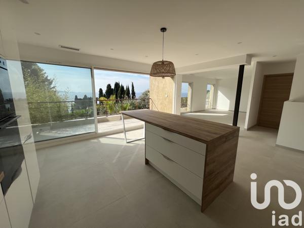 Maison à vendre 4 pièces 145 m² Carqueiranne