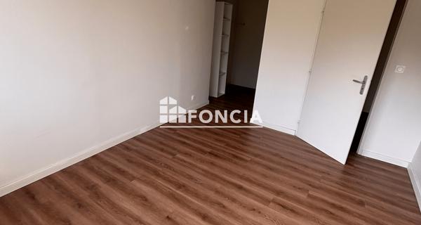 Location Appartement 2 pièces 47.94 m² - Saint-martin-d'hères 38400