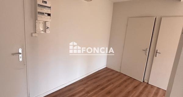 Location Appartement 2 pièces 47.94 m² - Saint-martin-d'hères 38400