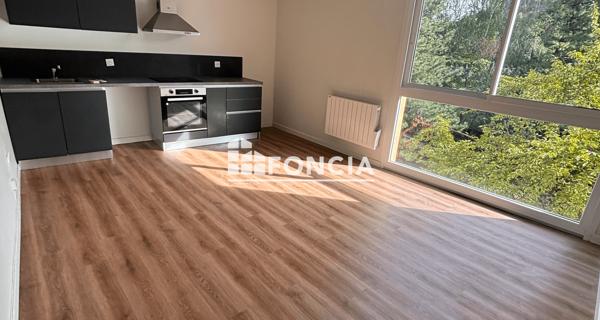 Location Appartement 2 pièces 47.94 m² - Saint-martin-d'hères 38400