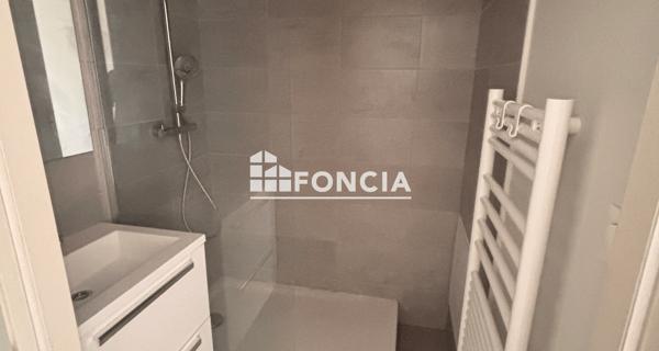 Location Appartement 2 pièces 47.94 m² - Saint-martin-d'hères 38400