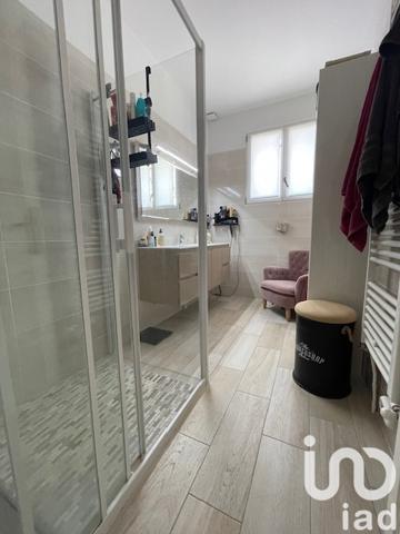 Maison à vendre 8 pièces 176 m² Saintes