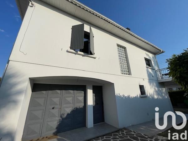 Maison à vendre 8 pièces 176 m² Saintes