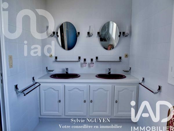 Maison à vendre 12 pièces 486 m² Roullet-Saint-Estèphe