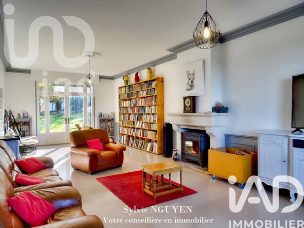 Maison à vendre 12 pièces 486 m² Roullet-Saint-Estèphe