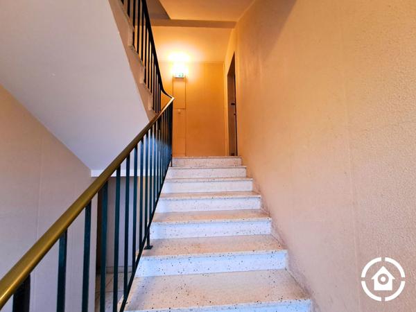 Appartement T3 - 1er étage -  avec locataires - 2 Chambres - balcon - garage