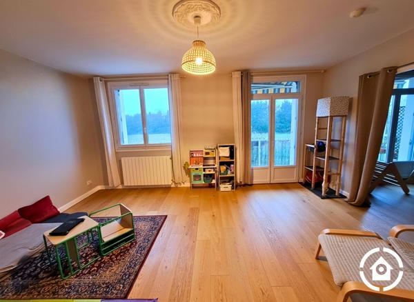 Appartement T3 - 1er étage -  avec locataires - 2 Chambres - balcon - garage