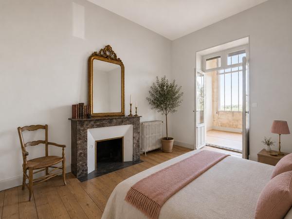 Emplacement idéal pour cette maison typique du Plateau d'Angoulême avec jardin et garage