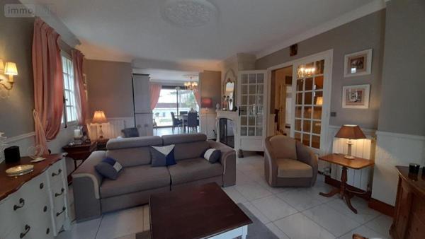 Maison à vendre à Vivy dans le Maine-et-Loire (49680), ref : 49076-320