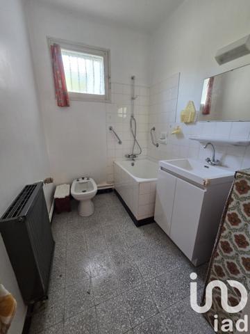 Maison 4 pièces de 72 m² à Rians (83560)