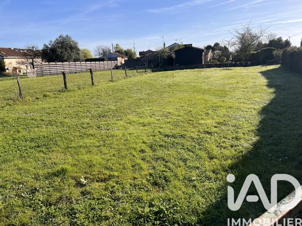 Terrain à vendre 3 796 m² Sauzé-Vaussais