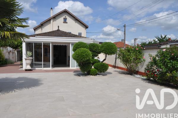 Maison à vendre 9 pièces 196 m² Tinqueux