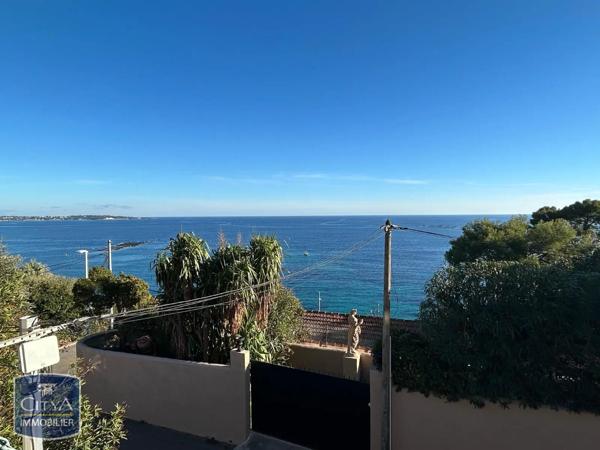 Appartement à louer 5 pièces 214.84m²