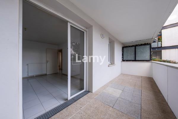 Parking + appartement