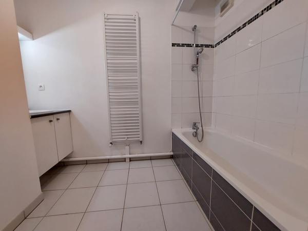 Parking + appartement