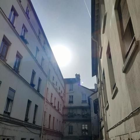 Studio de charme refait à neuf- Faubourg Saint-Antoine