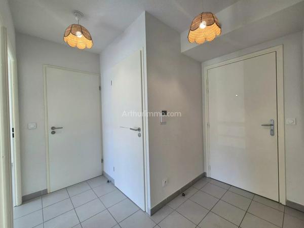 Vente                                                      Appartement
                        
                     3 pièces                      55 m2                     à Draguignan