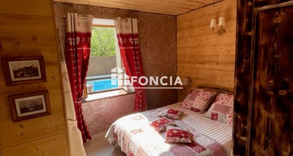 À vendre Maison 15 pièces 572 m² - Mont-dauphin 05600