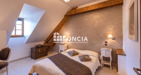 À vendre Maison 15 pièces 572 m² - Mont-dauphin 05600