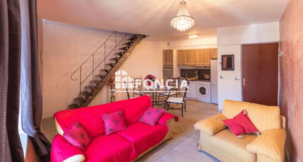 À vendre Maison 15 pièces 572 m² - Mont-dauphin 05600