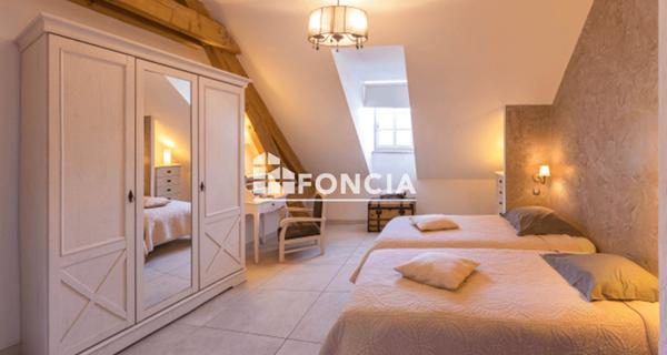 À vendre Maison 15 pièces 572 m² - Mont-dauphin 05600