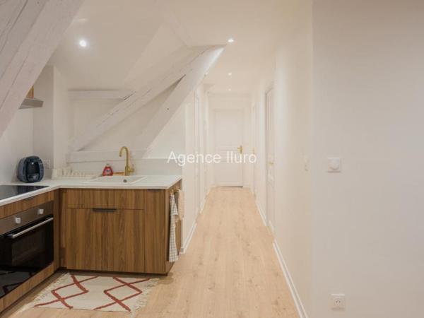 Ensemble immobilier - Oloron-sainte-marie - Réf.:205398 ENSEMBLE IMMOBILIER - CENTRE-VILLE - FORT POTENTIEL DANS UNE COPROPRIETE