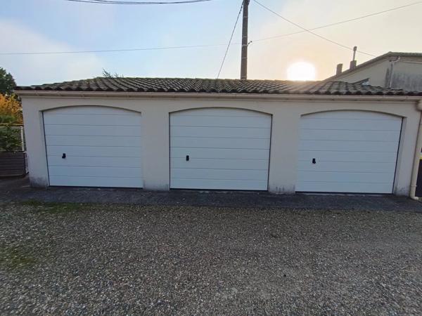 Vente Immeuble 17 pièces 377 m2 à Colayrac-Saint-Cirq