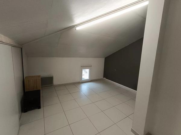 Vente Immeuble 17 pièces 377 m2 à Colayrac-Saint-Cirq