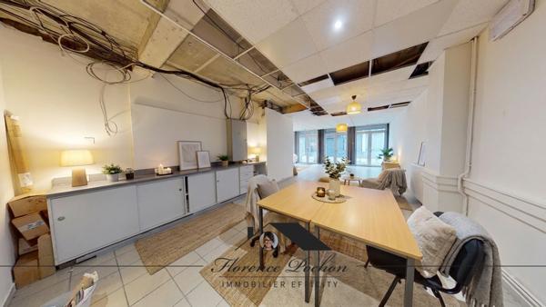 Local Commercial 2 pièces - 86 m²