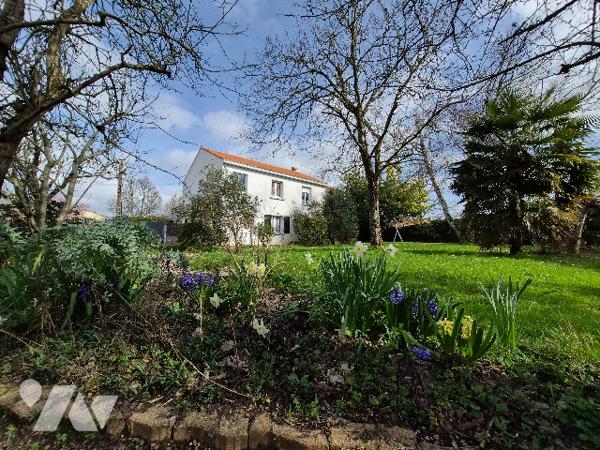 SAINT JULIEN DE CONCELLES MAISON 4 CHAMBRES.