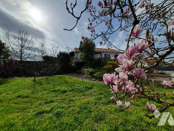 SAINT JULIEN DE CONCELLES MAISON 4 CHAMBRES.