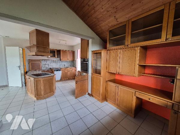 SAINT JULIEN DE CONCELLES MAISON 4 CHAMBRES.