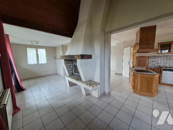 SAINT JULIEN DE CONCELLES MAISON 4 CHAMBRES.