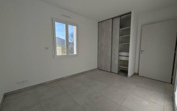 Maison à louer    4 pièces •  Sainte-Gemme