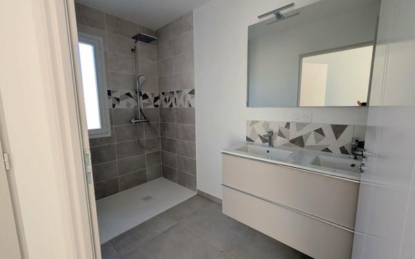 Maison à louer    4 pièces •  Sainte-Gemme