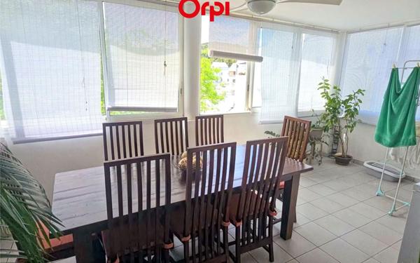 Appartement à vendre    3 pièces • 82,87 m2 Saint-Paul