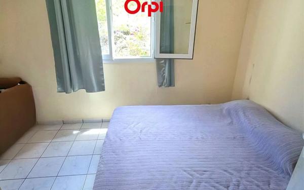 Appartement à vendre    3 pièces • 82,87 m2 Saint-Paul