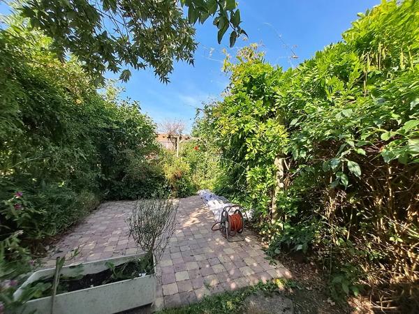 A proximité du Secteur Brigode à VILLENEUVE D'ASCQ, je suis une agréable maison de 105M² habitable sur un terrain de…