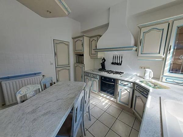 A proximité du Secteur Brigode à VILLENEUVE D'ASCQ, je suis une agréable maison de 105M² habitable sur un terrain de…