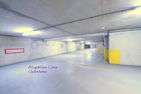 Box fermé dans résidence récente