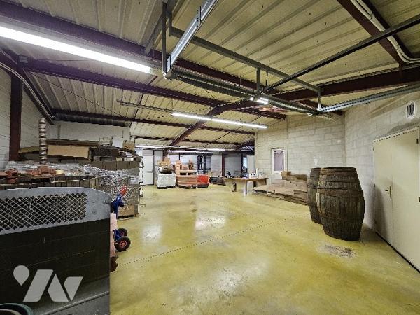 Local commercial 145m², terrain 520m² à Dormans, idéal pour activité champenoise.