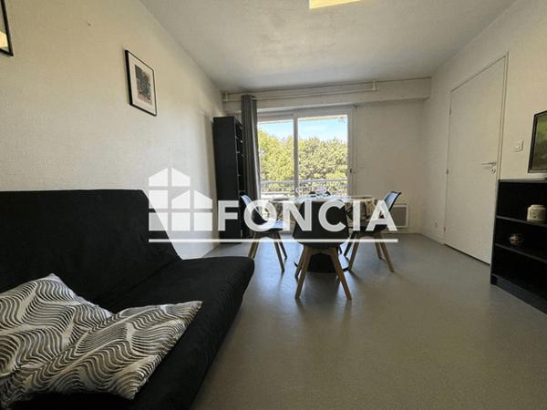 Location Studio meublé 36.71 m² - 105 RUE DE COUREILLES La Rochelle 17000